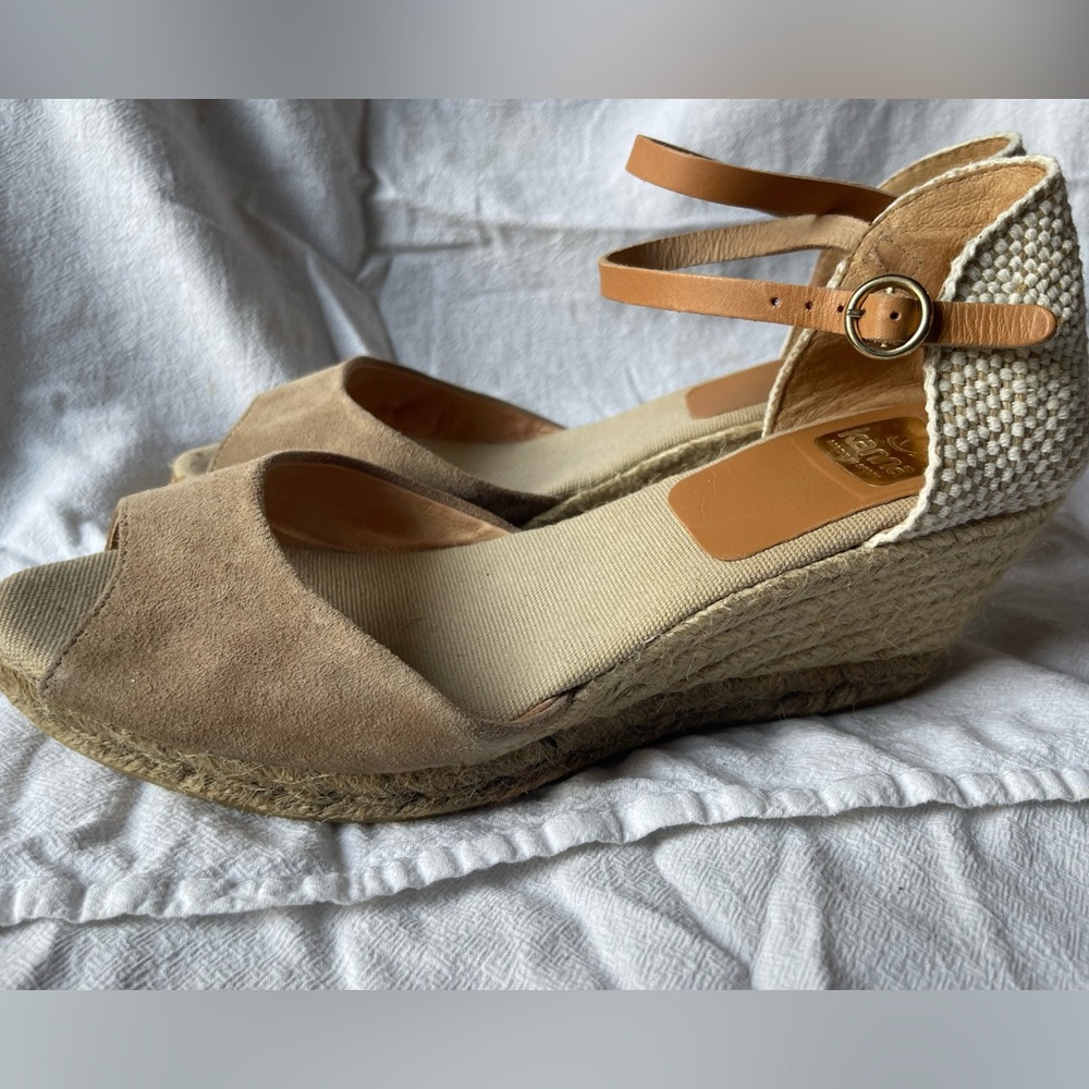 KANNA Espadrille Wedge Sandals Peep Toe Tan Suede Ankle Strap Shoes Size 9.5